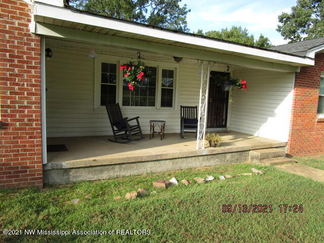 10133 Peyton Road Coldwater, MS 38618 - Photo 9 of 21 IMG_2593