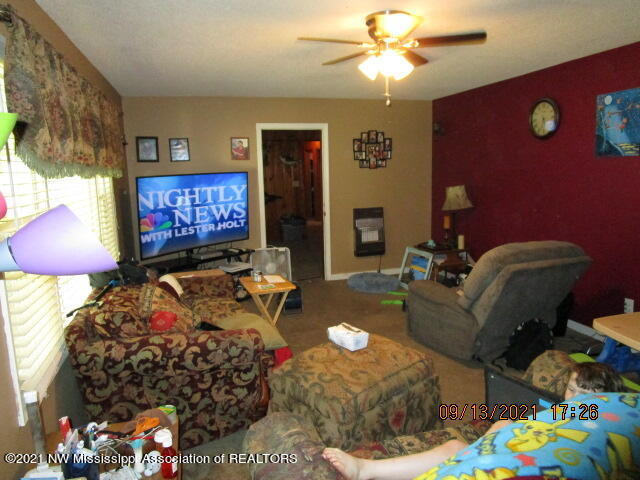 10133 Peyton Road Coldwater, MS 38618 - Photo 10 of 21 IMG_2594