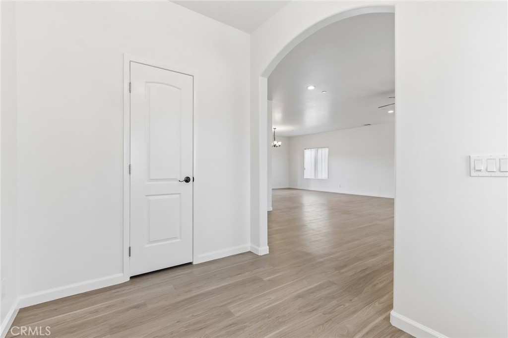 6087 Elsinore Road Phelan, CA 92371 - Photo 2 of 64 Gallery Image 2
