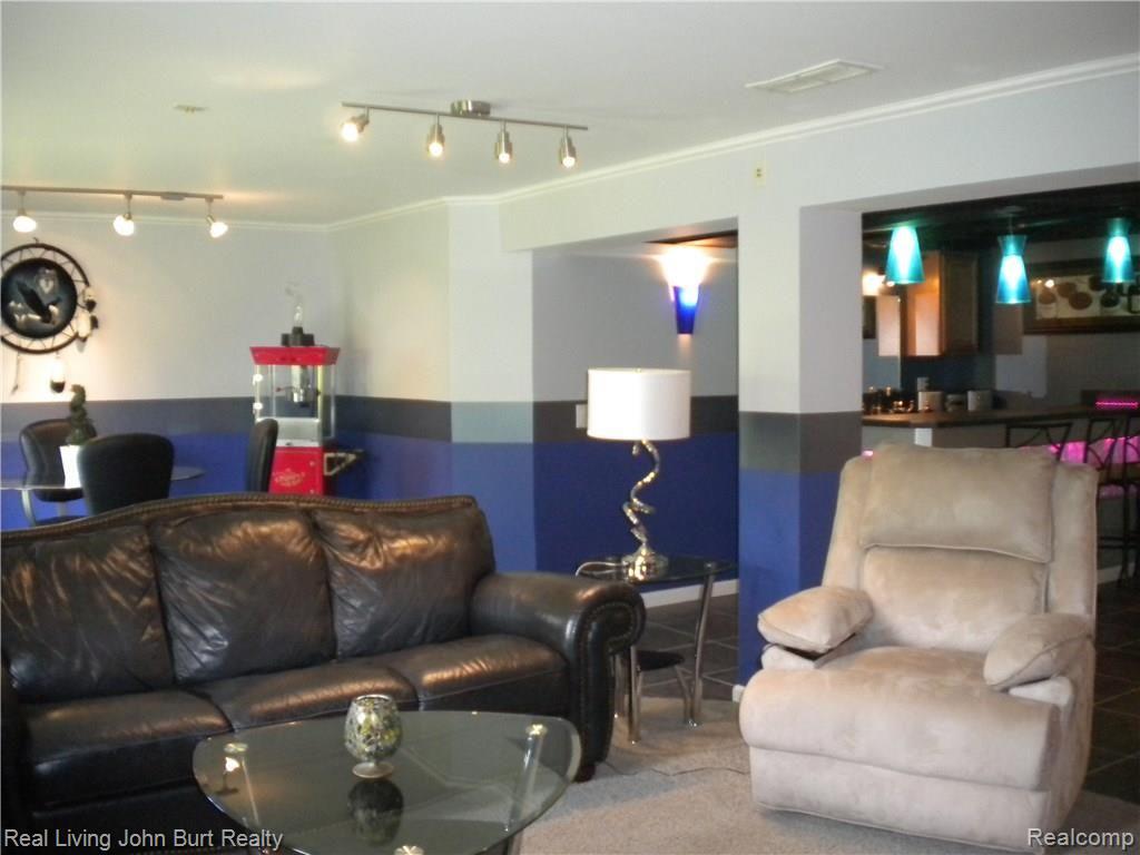 23 Eagle Ridge Road Lake Orion, MI 48360 - Photo 19 of 25 2017-05-31 07.40