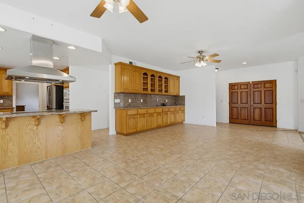 171 Dawn View Way El Cajon, CA 92021 - Photo 13 of 75