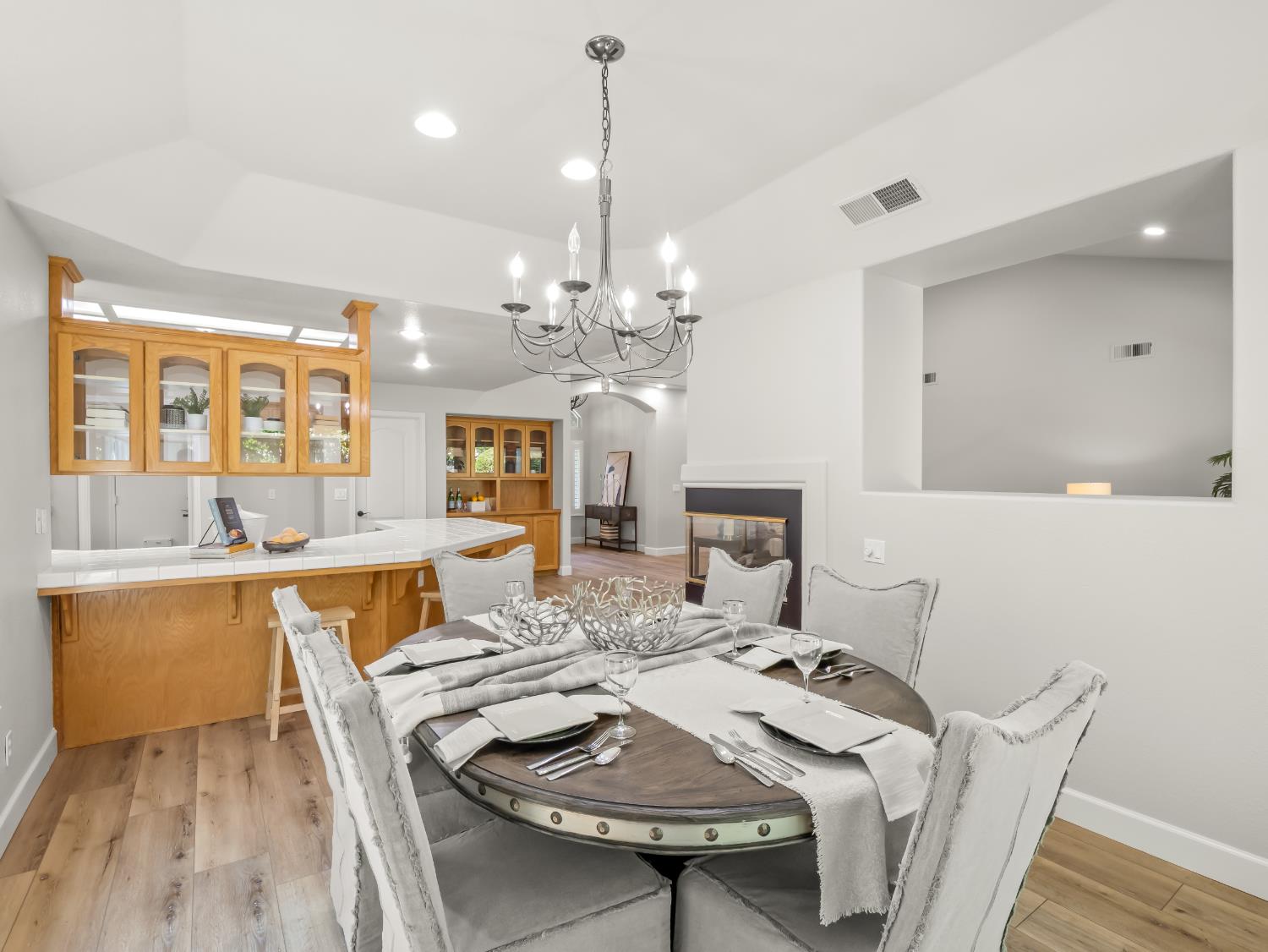 1582 East Revere Road Fresno, CA 93720 - Photo 13 of 48