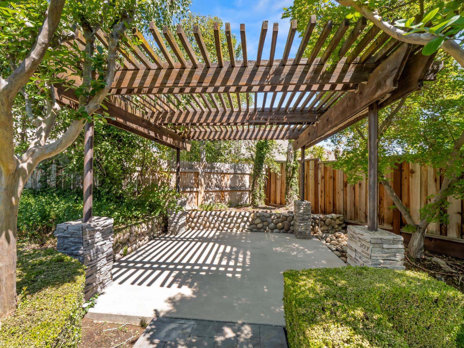 1582 East Revere Road Fresno, CA 93720 - Photo 41 of 48
