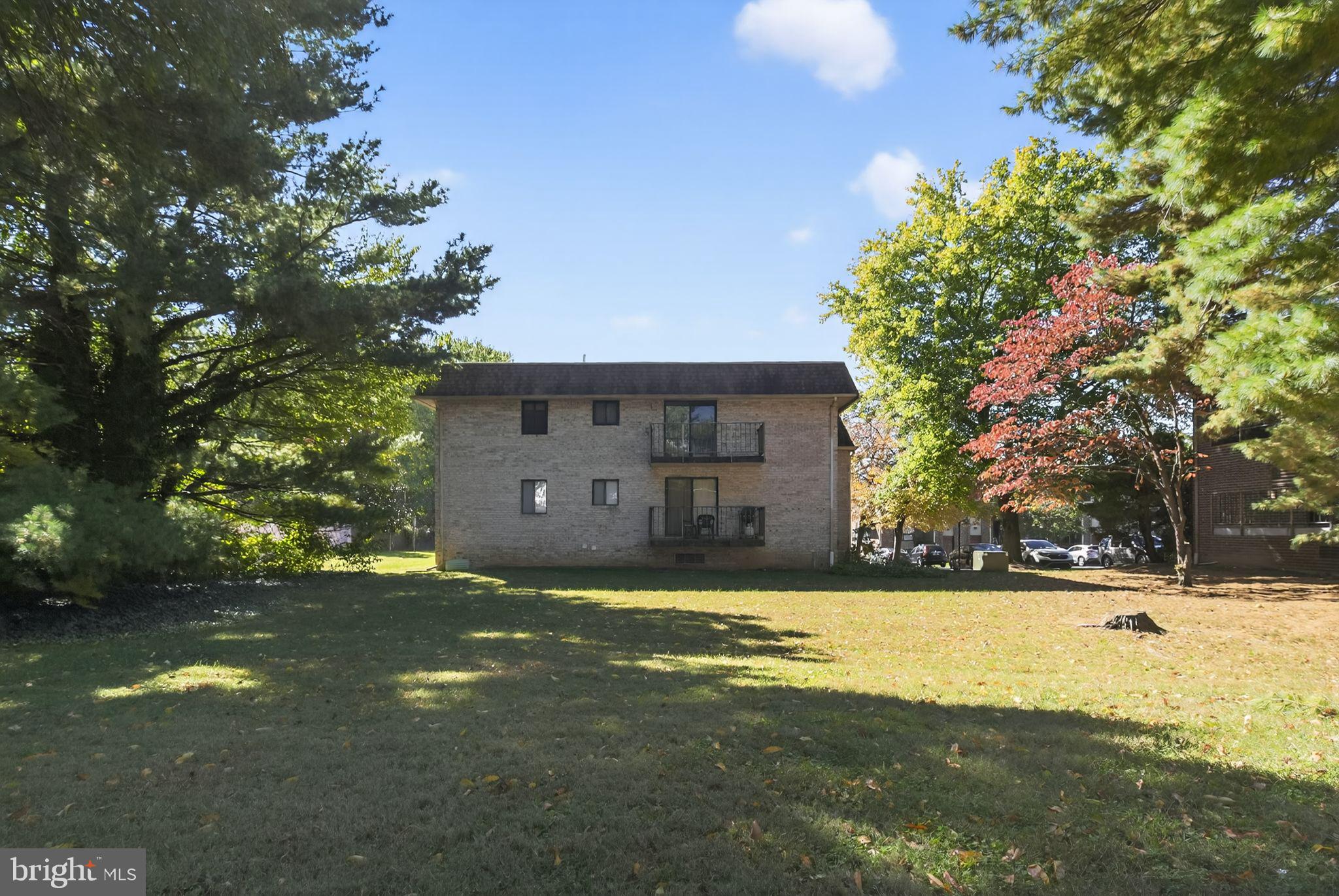 356 B Saybrook Lane, Unit B Wallingford, PA 19086 - Photo 20 of 34 a view of swimming pool with an outdoor space