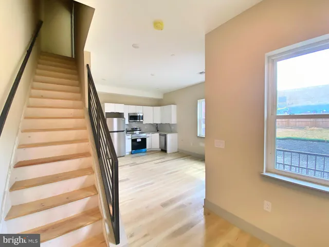 a view of entryway and hall