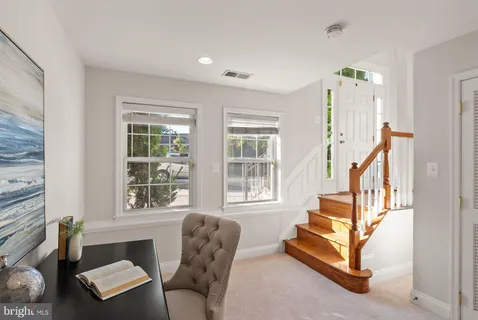 $774,900 | 4025 Columbia Pike, Arlington, VA 22204