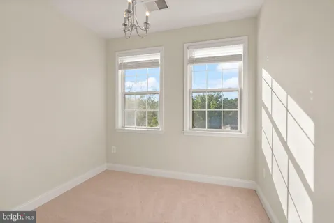 $774,900 | 4025 Columbia Pike, Arlington, VA 22204