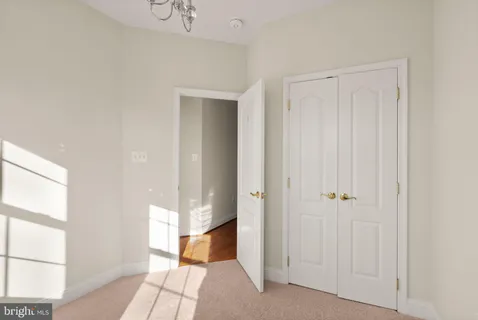 $774,900 | 4025 Columbia Pike, Arlington, VA 22204