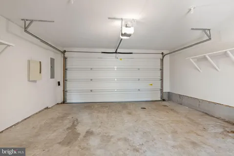 $774,900 | 4025 Columbia Pike, Arlington, VA 22204