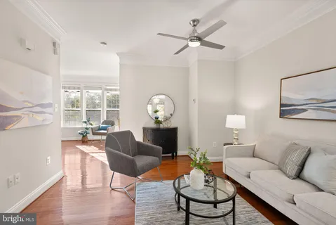 $774,900 | 4025 Columbia Pike, Arlington, VA 22204