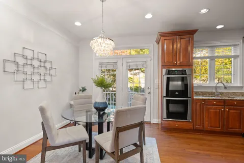 $774,900 | 4025 Columbia Pike, Arlington, VA 22204