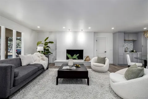 $2,300,000 | 3 East Belleview Drive, Greenwood Village, CO 80121