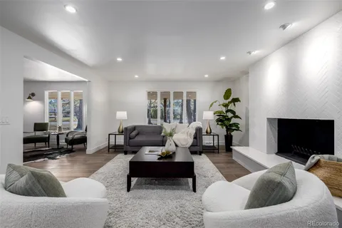 $2,300,000 | 3 East Belleview Drive, Greenwood Village, CO 80121