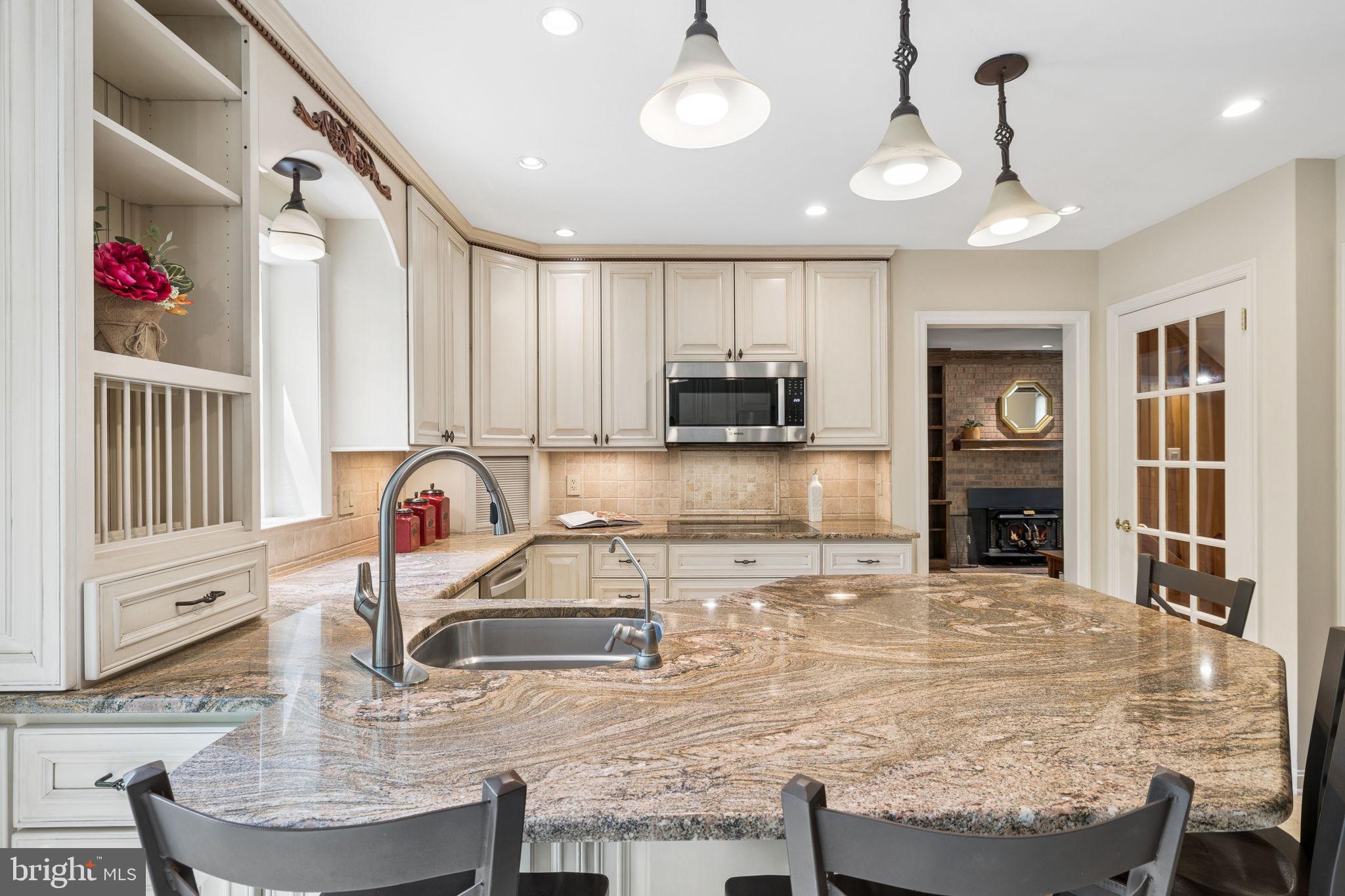 8099 Counselor Road Manassas, VA 20112 - Photo 13 of 82