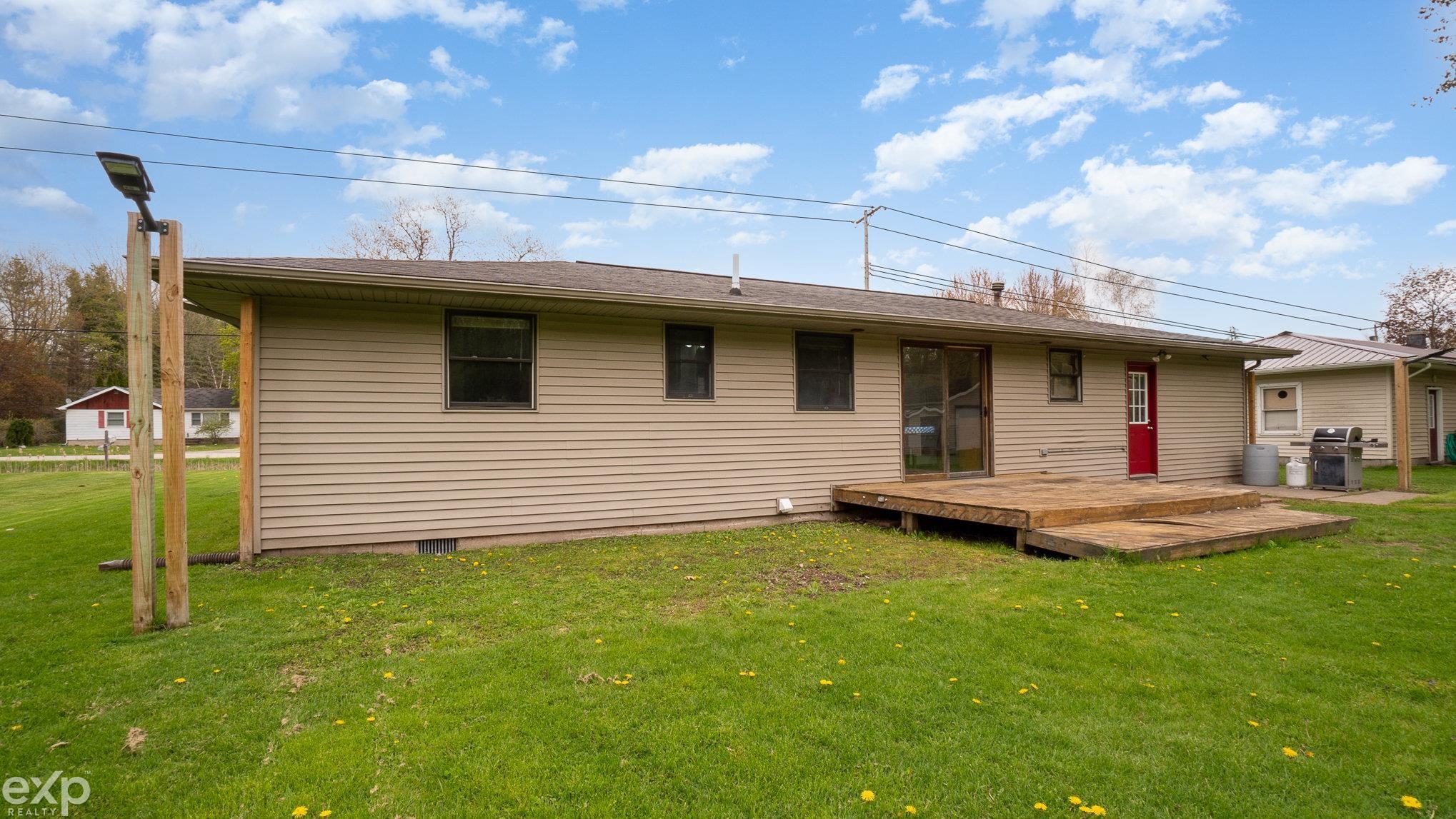 4408 Flajole Road Midland, MI 48642 - Photo 26 of 30 50108843-25.JPG