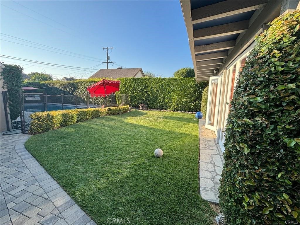 1133 South 3rd Street Alhambra, CA 91801 - Photo 15 of 16 Lawn