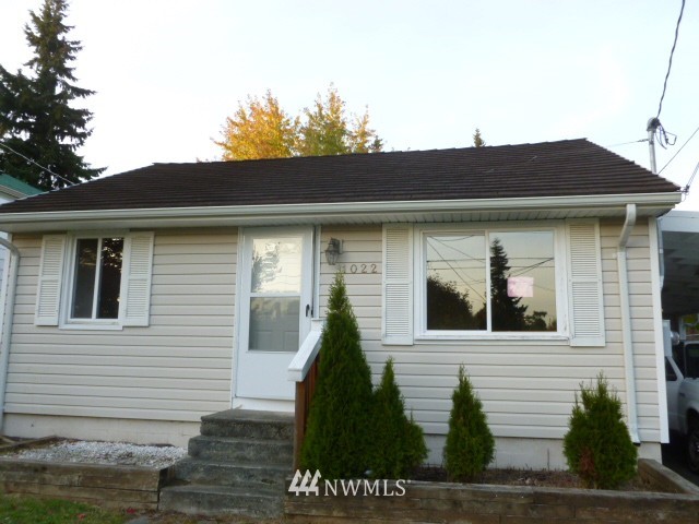 1022 Southwest 117th Street Seattle, WA 98146 - Photo 1 of 1 Gallery Image 1