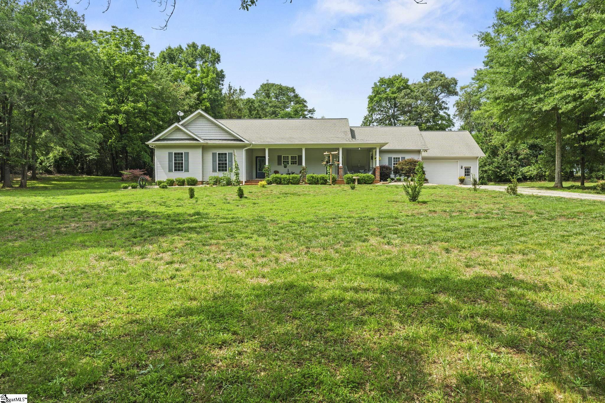 160 Sentell Road Williamston, SC 29697 - Photo 2 of 37