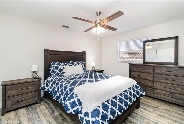 $4,750 | 517 98th Avenue North, Naples, FL 34108