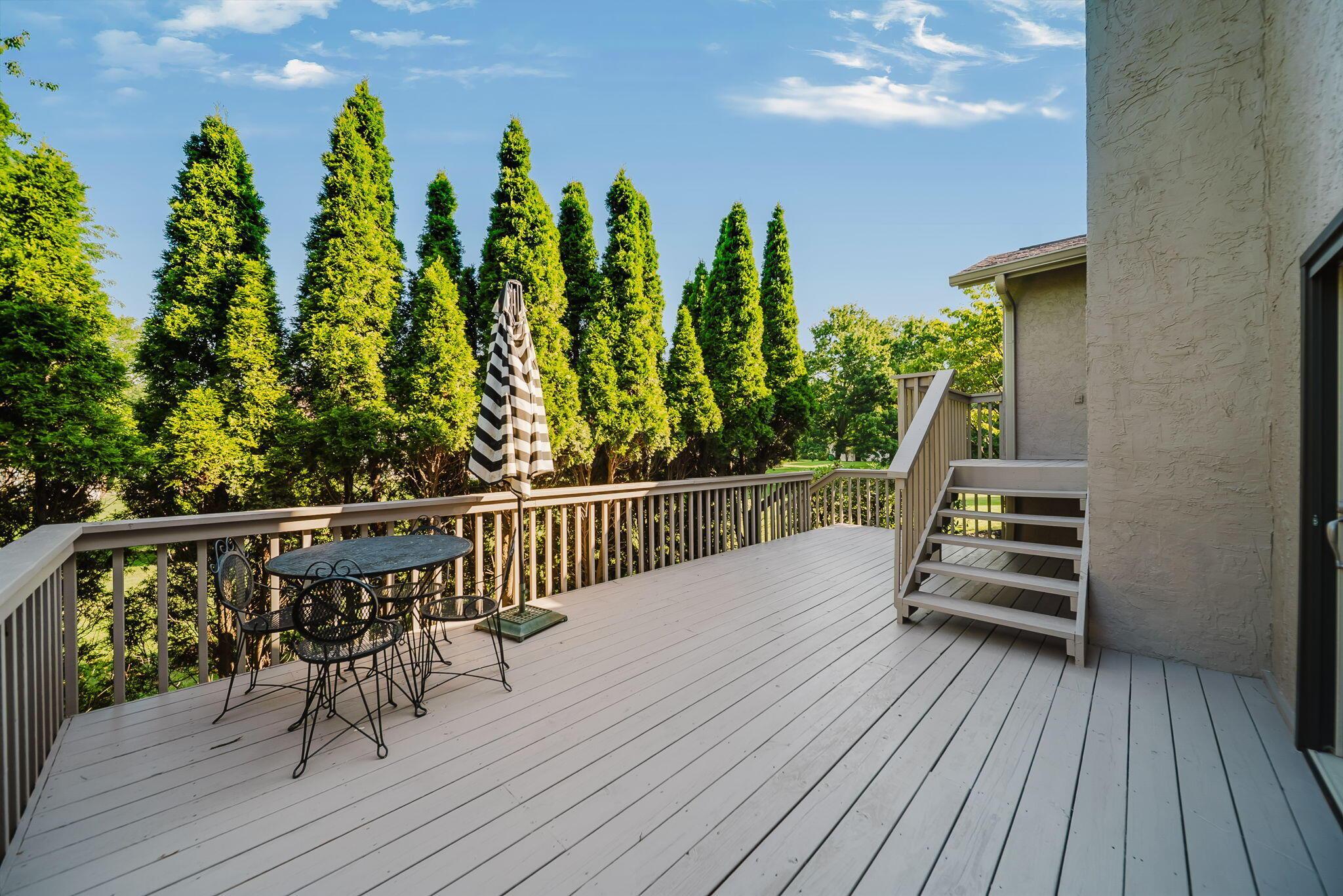 5256 Longrifle Road Westerville, OH 43081 - Photo 55 of 65 Backyard - Deck