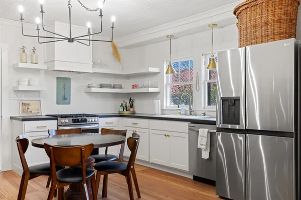 $1,095,000 | 1731 Spur 458 Carmine Tx 78932, Carmine, TX 78932