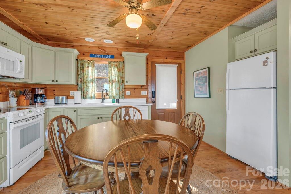 461 Arrowhead Ridge Road Spruce Pine, NC 28777 - Photo 12 of 42