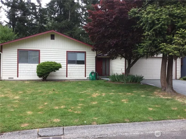 $2,895 | 9905 48th Avenue West, Mukilteo, WA 98275