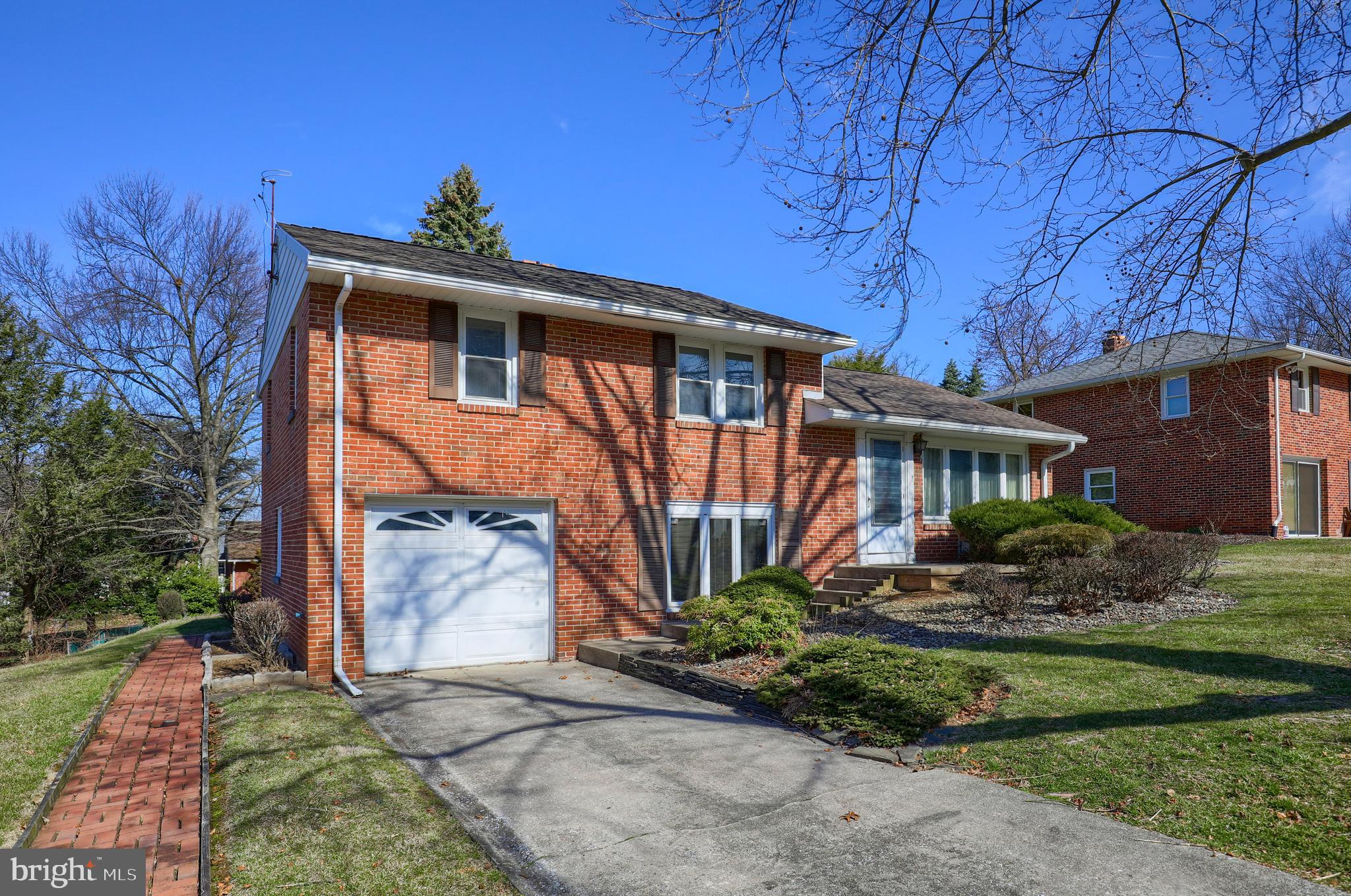 741 Clearmount Road York, PA 17403 - Photo 1 of 48 Gallery Image 1