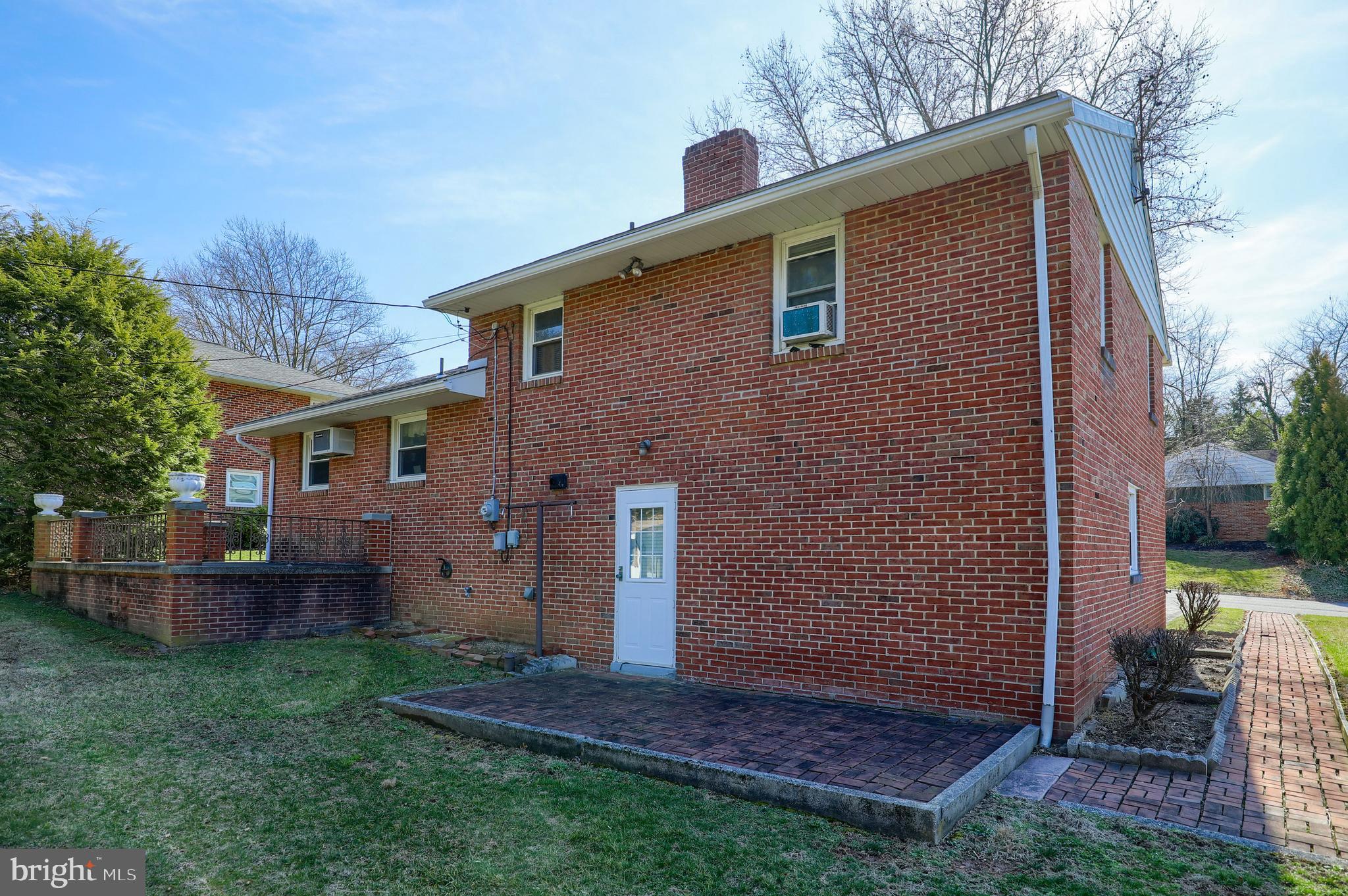 741 Clearmount Road York, PA 17403 - Photo 14 of 48 Gallery Image 14