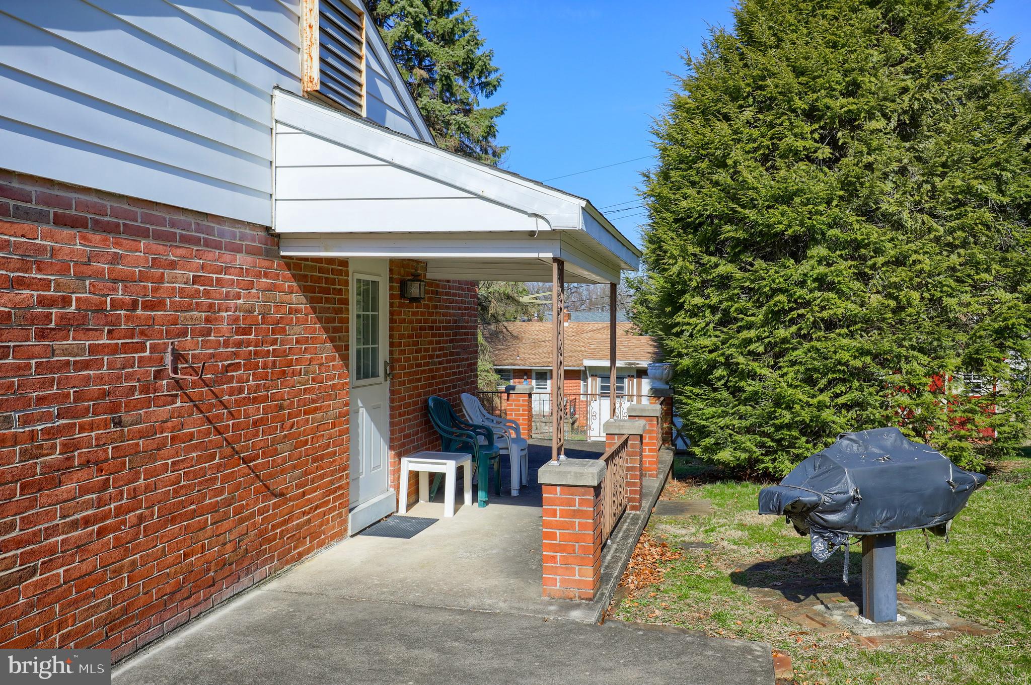 741 Clearmount Road York, PA 17403 - Photo 7 of 48 Gallery Image 7