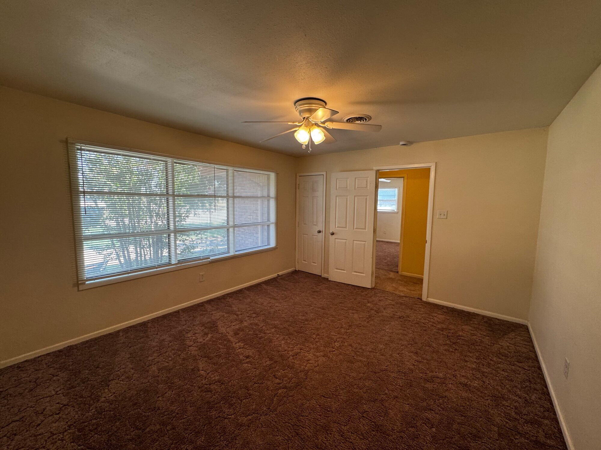 4901 18th Street Lubbock, TX 79416 - Photo 6 of 15 IMG_7812