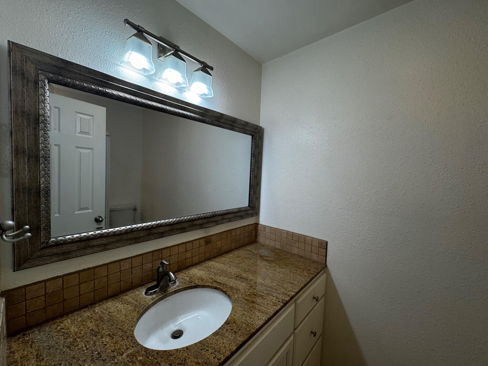 4901 18th Street Lubbock, TX 79416 - Photo 7 of 15 IMG_7813