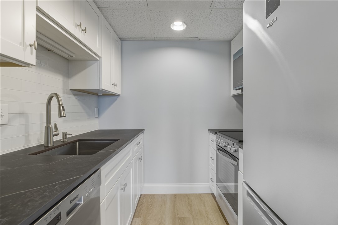 20 America Way, Unit B Newport, RI 02840 - Photo 9 of 25