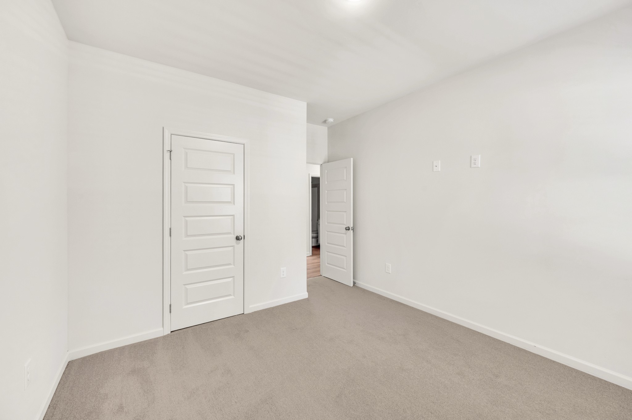 7091 Wiley Circle Fairview, TN 37062 - Photo 21 of 32 an empty room with closet