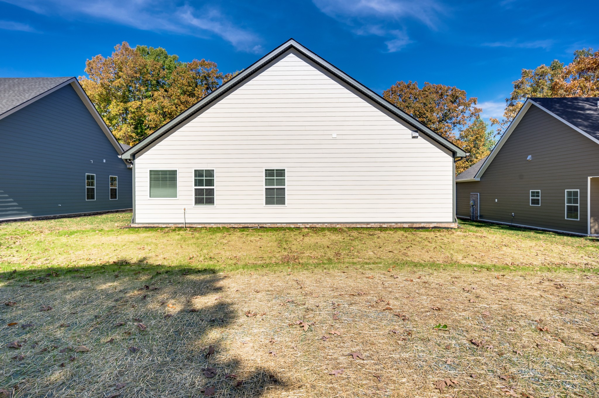 7091 Wiley Circle Fairview, TN 37062 - Photo 29 of 32 a view of a house with a swimming pool