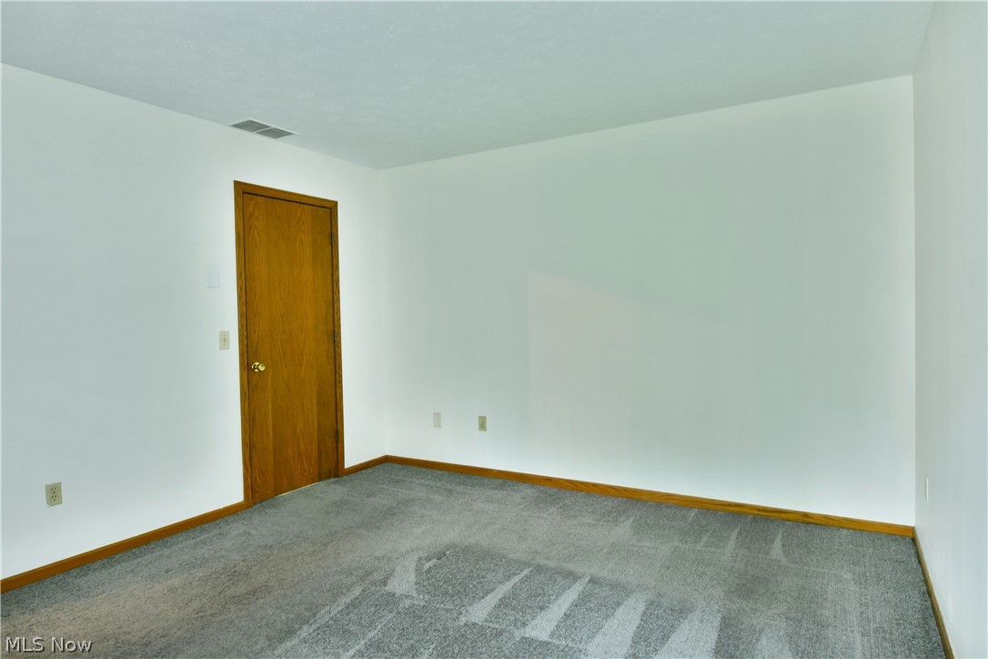 2237 Cadwallader-Sonk Road, Unit A Cortland, OH 44410 - Photo 43 of 50