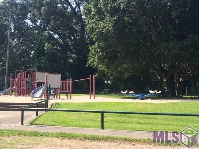 1835 Madison Avenue Baton Rouge, LA 70802 - Photo 4 of 5 Playground