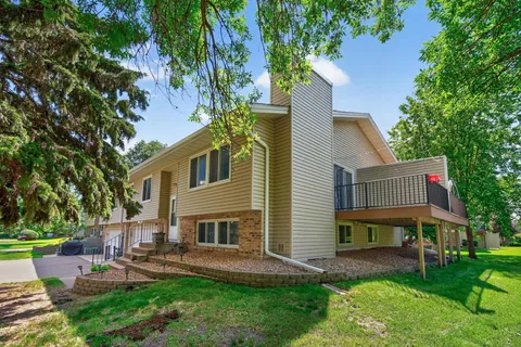 $269,900 | 929 94th Avenue Northeast, Blaine, MN 55434