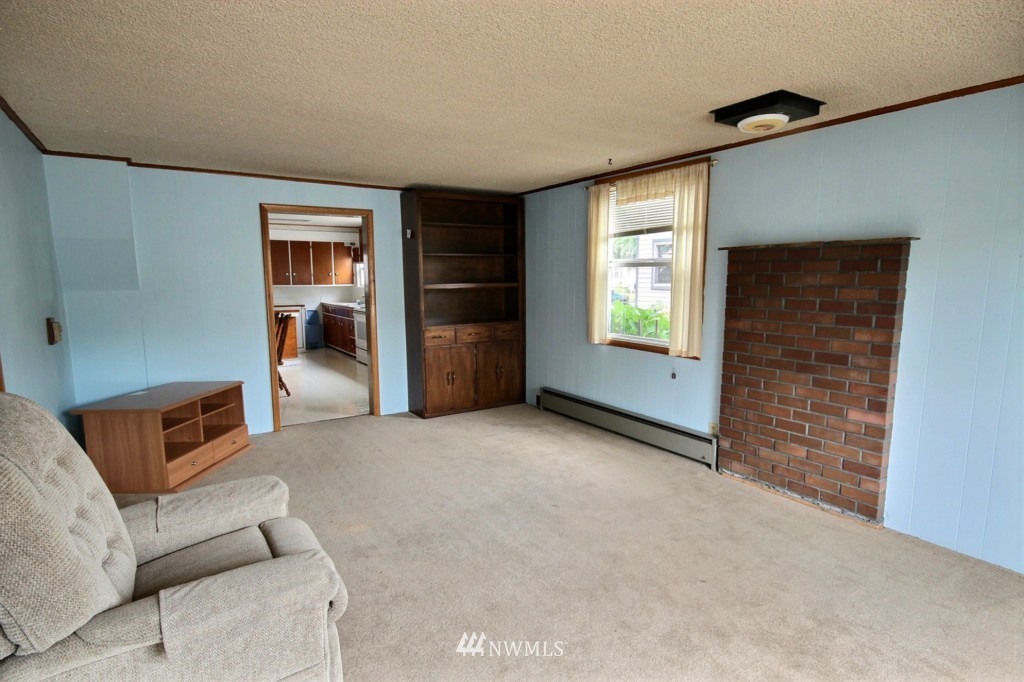 127 Pelly Avenue North Renton, WA 98057 - Photo 4 of 24 Gallery Image 4