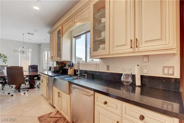 $5,000 | 3541 Winter Wren Street, Las Vegas, NV 89122