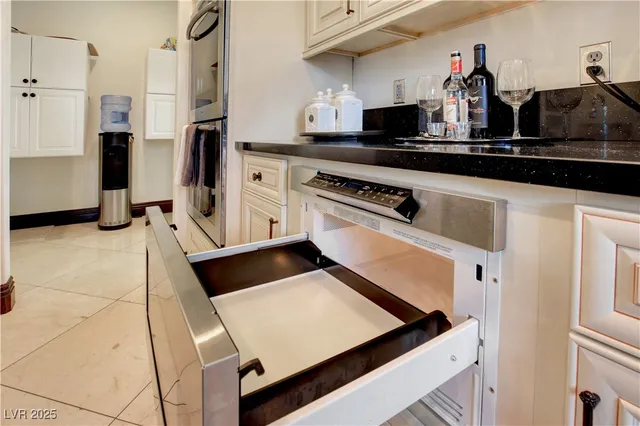 $5,000 | 3541 Winter Wren Street, Las Vegas, NV 89122