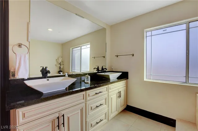 $5,000 | 3541 Winter Wren Street, Las Vegas, NV 89122