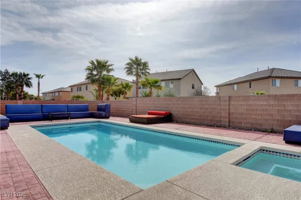 $5,000 | 3541 Winter Wren Street, Las Vegas, NV 89122