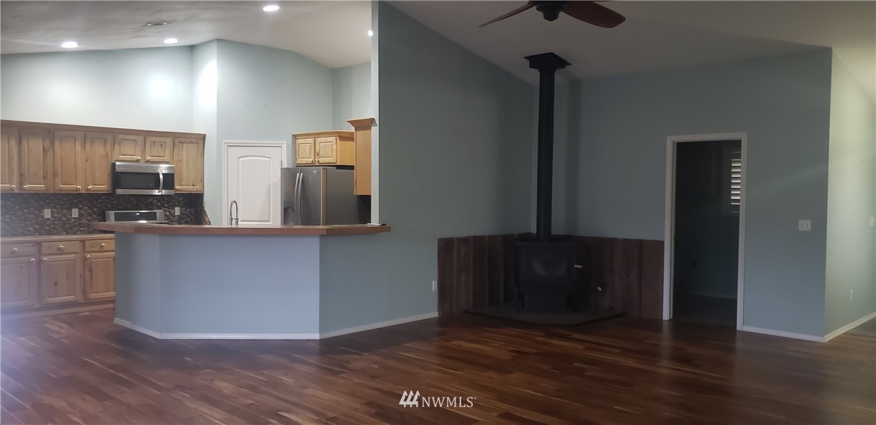 18431 Old Highway 99 Southwest Rochester, WA 98579 - Photo 5 of 23 Gallery Image 5