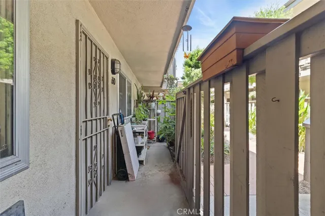 $399,900 | 3265 Santa Fe Avenue, Unit 60, Long Beach, CA 90810