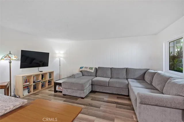 $399,900 | 3265 Santa Fe Avenue, Unit 60, Long Beach, CA 90810