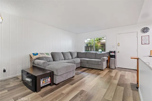 $399,900 | 3265 Santa Fe Avenue, Unit 60, Long Beach, CA 90810