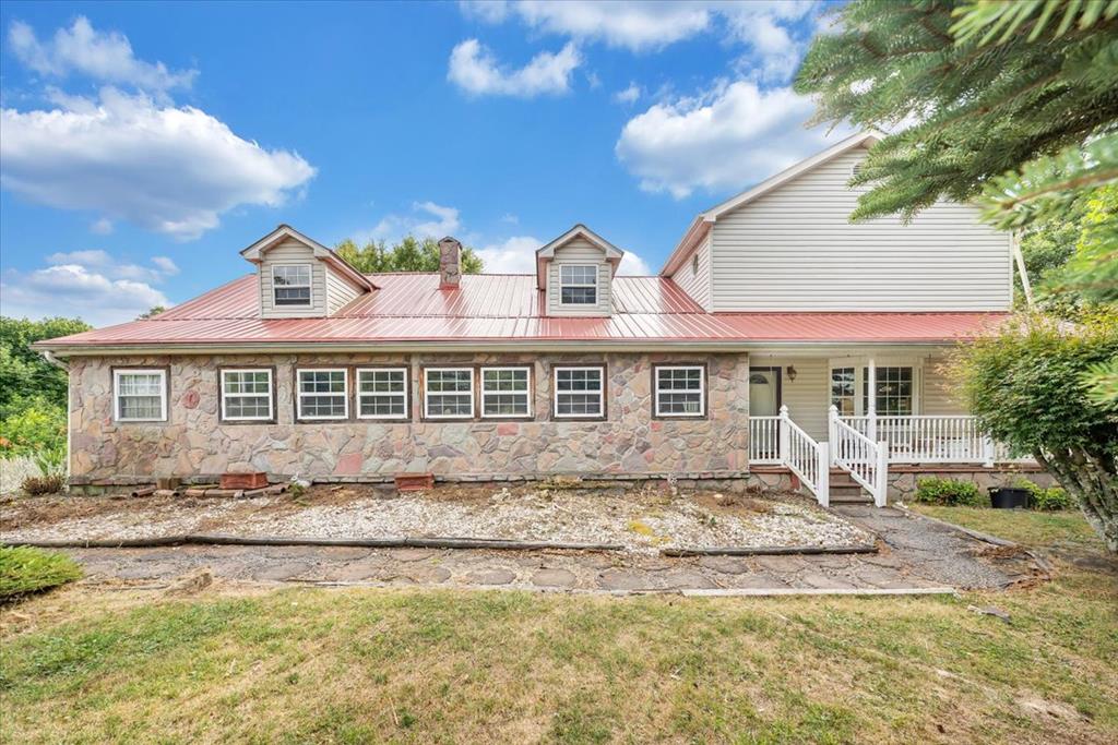 885 North Hazel Mountain Road Dante, VA 24237 - Photo 13 of 74 Gallery Image 13