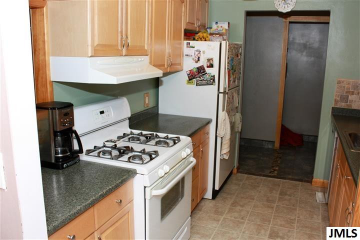 12078 Townsend Road Milan, MI 48160 - Photo 7 of 18 Photo 7