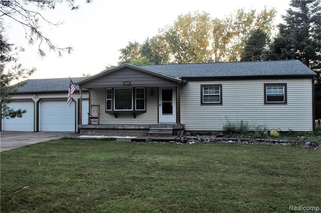 6089 Deland Road Flushing, MI 48433 - Photo 1 of 26